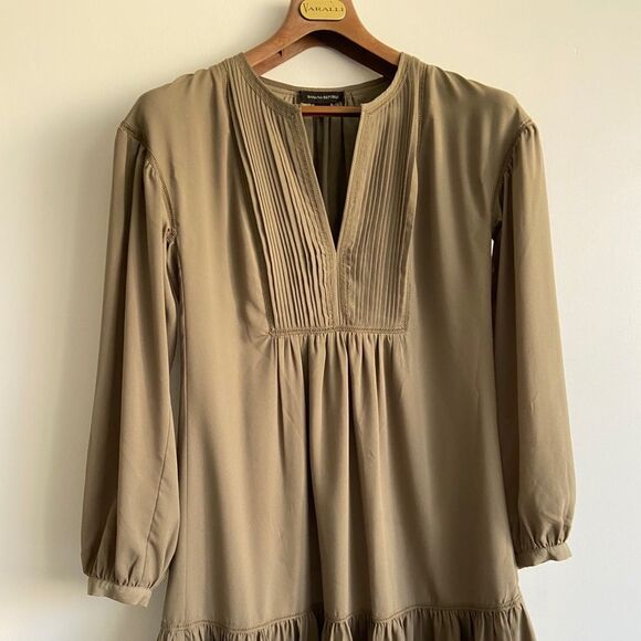 Banana Republic Dresses & Skirts - Banana Republic Olive Green Ruffle Hem Dress Sz S